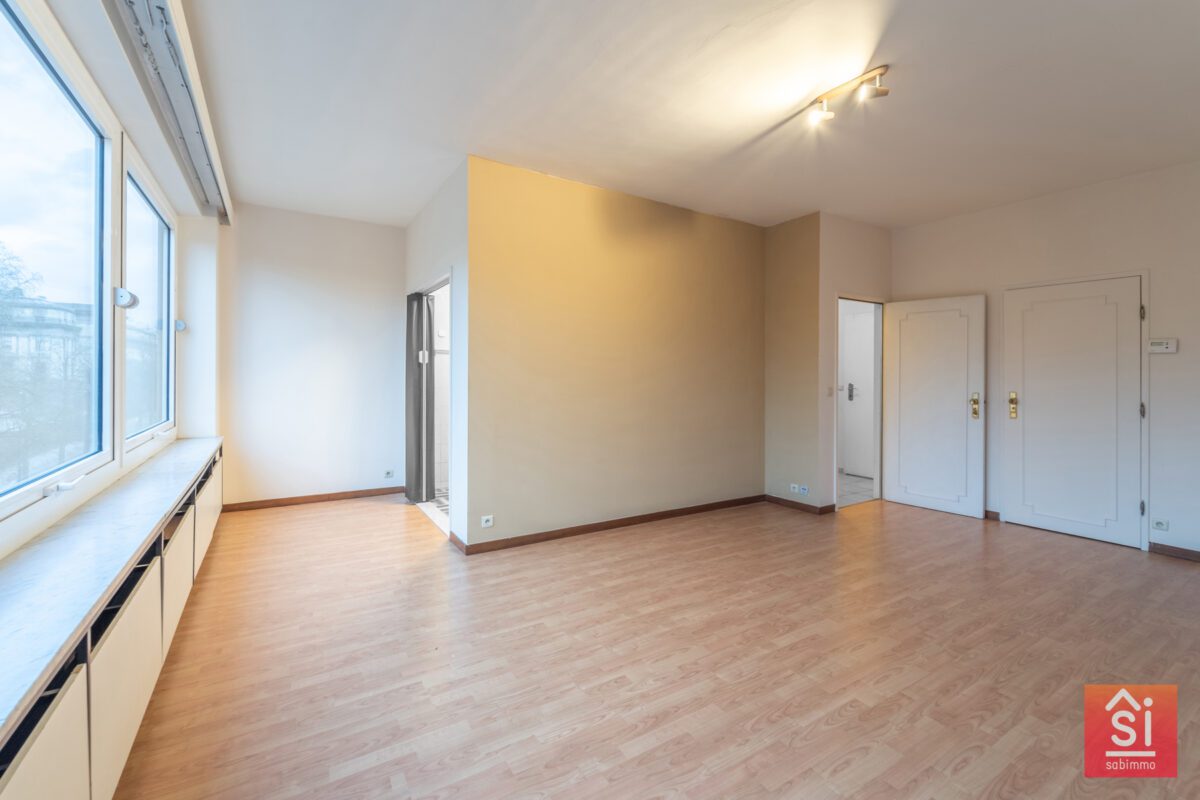 Appartement à louer - Etterbeek (7552091)