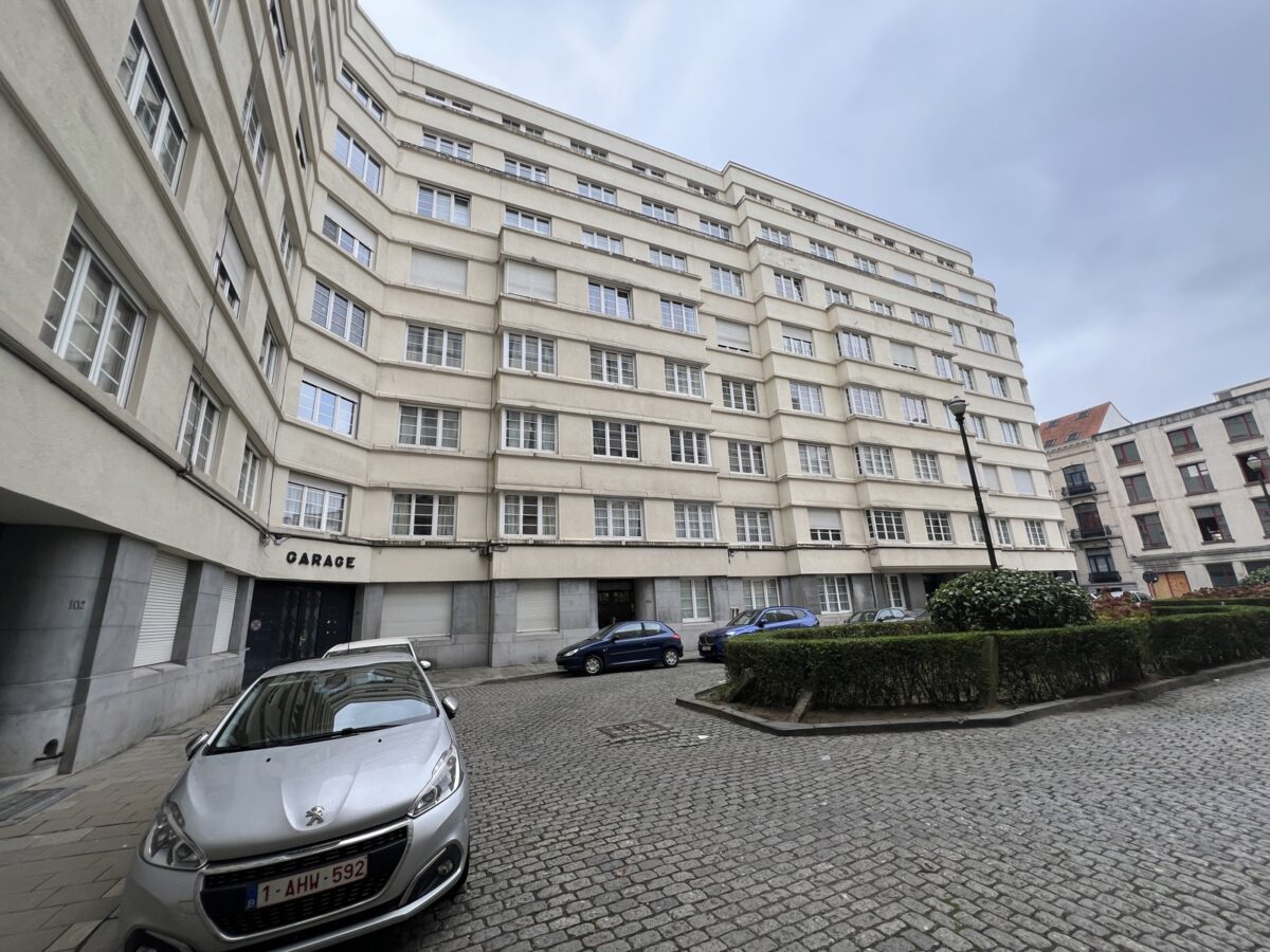 Appartement à louer - Ixelles (7891350)